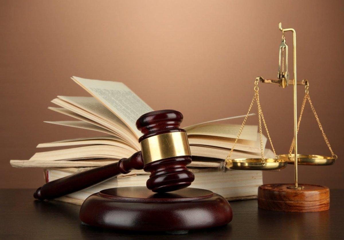 Derecho y jurisprudencia