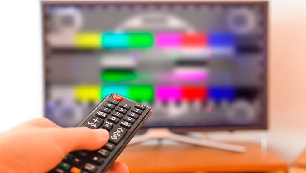 Через 100 лет в сфере телевидения и радио будет царить абсолютное совершенство и инновации