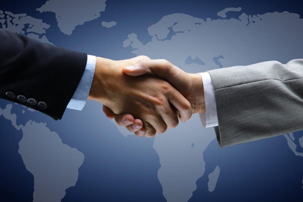 Через 50 лет международные отношения и дипломатия будут процветать на основе глубокого взаимопонимания, уважения и сотрудничества между странами