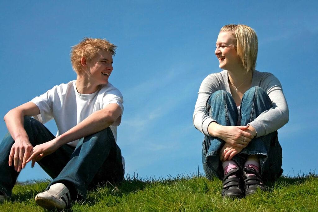 Через 100 лет в сфере отношений между людьми будет царить взаимопонимание, толерантность и уважение