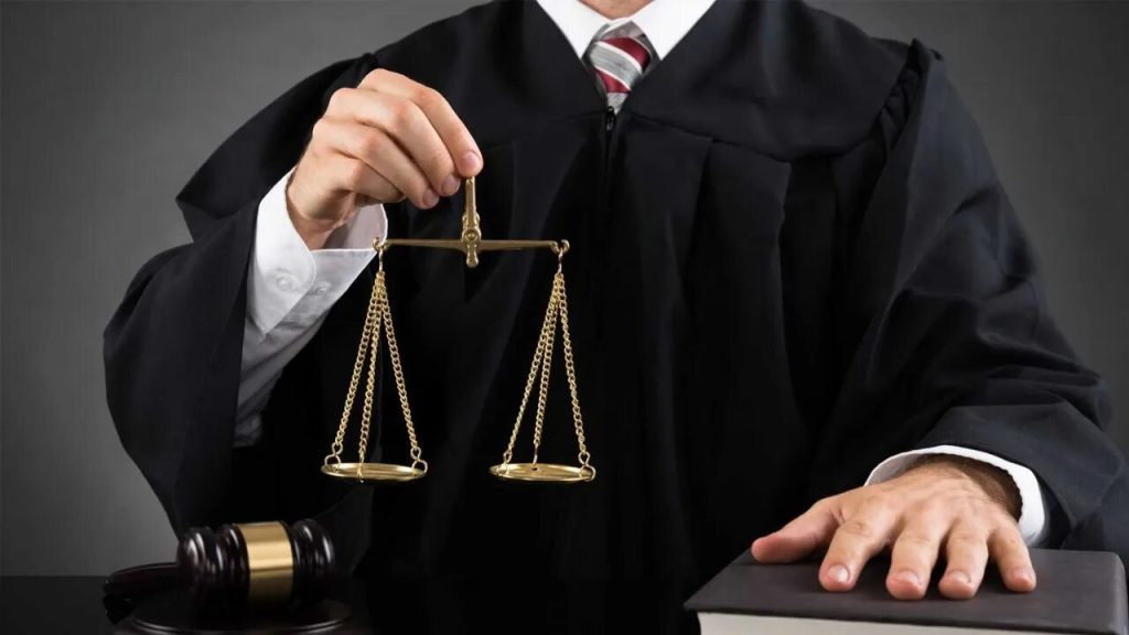 Через 100 лет сфера суда будет переживать удивительные изменения