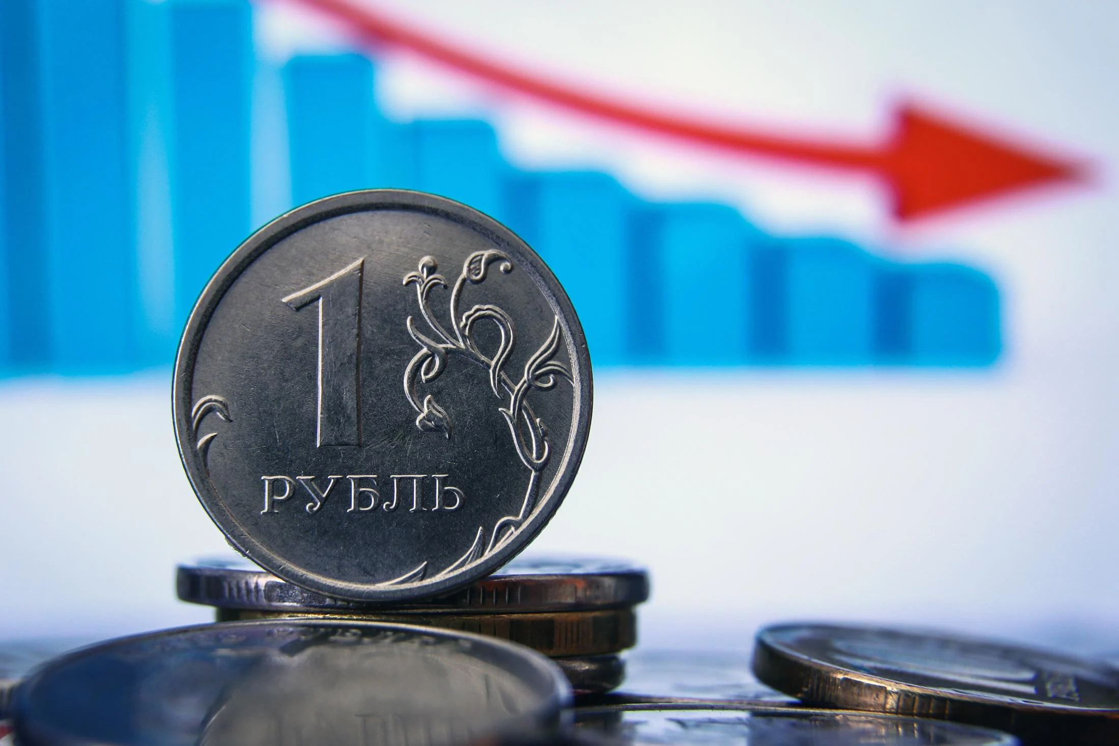 Рубль укрепится благодаря новым экономическим стратегиям, цифровизации и международному сотрудничеству